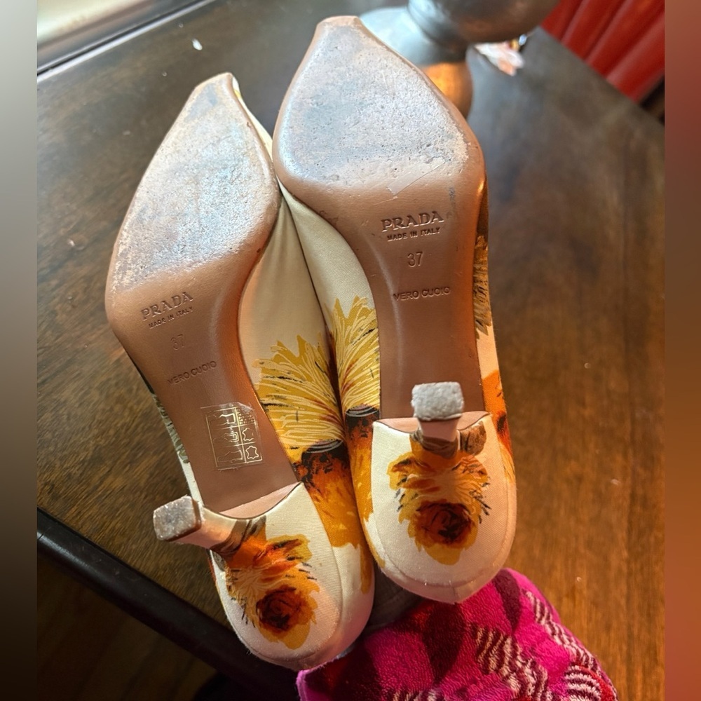 VINTAGE PRADA SATIN HEELS - Picture 8 of 8